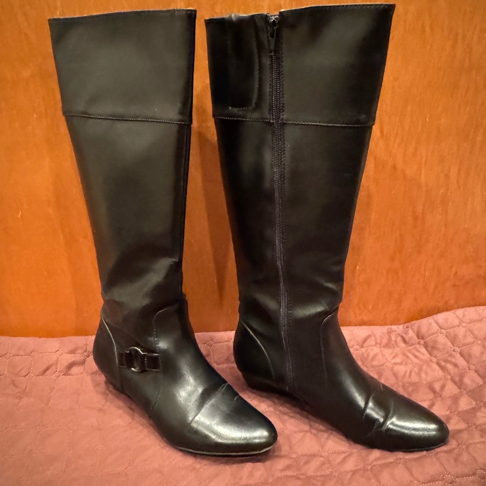 9 & Co. Elegant Black Knee-High Women's Boots/1.5” Wedge/Great Condition/Zipper